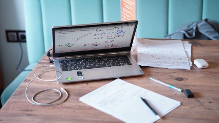 Desmos, comment ça marche vraiment ?
