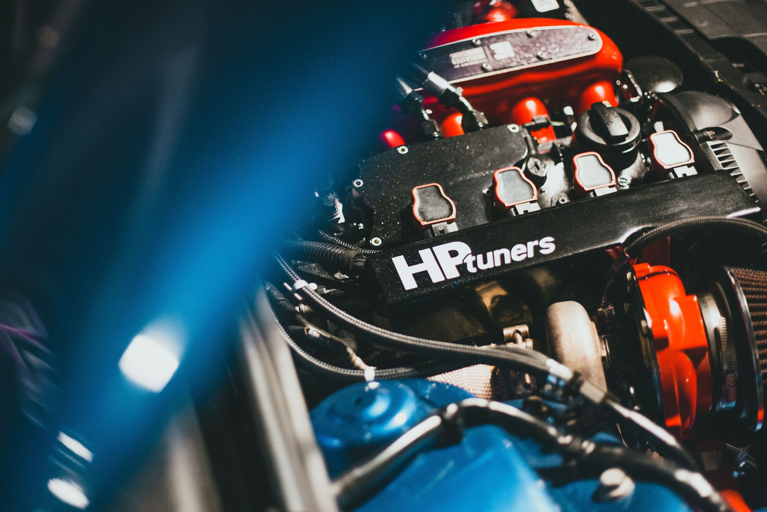 Moteur moderne avec technologie HP Tuners avancée
