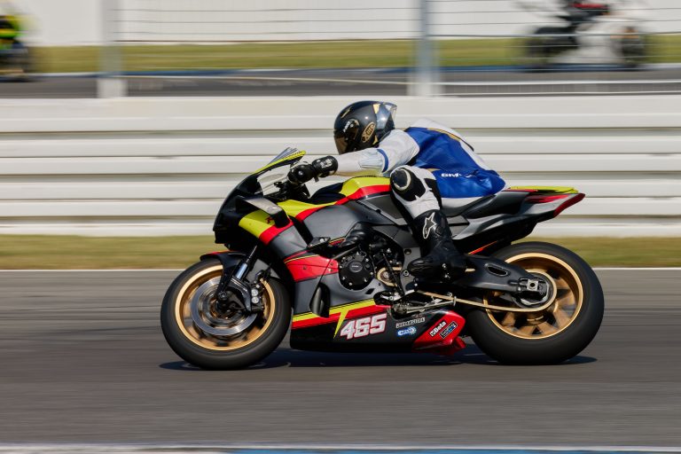 Qui est Ben Bostrom, le pilote de la Ducati 998 ?
